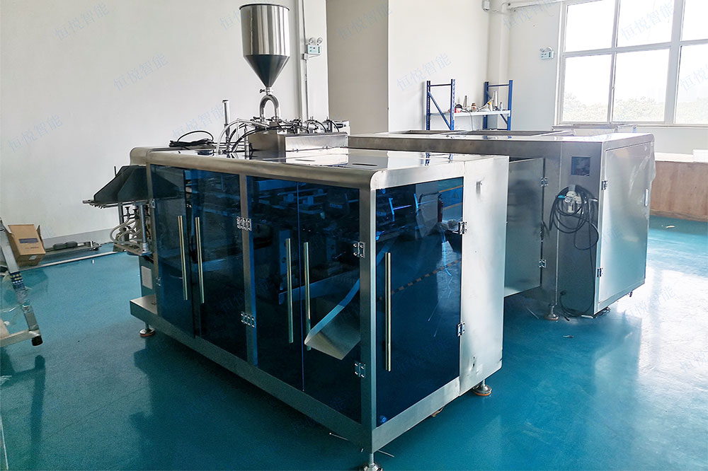 河南水平給袋式包裝機(jī)廠(chǎng)家 河南水平給袋式包裝機(jī)廠(chǎng)家