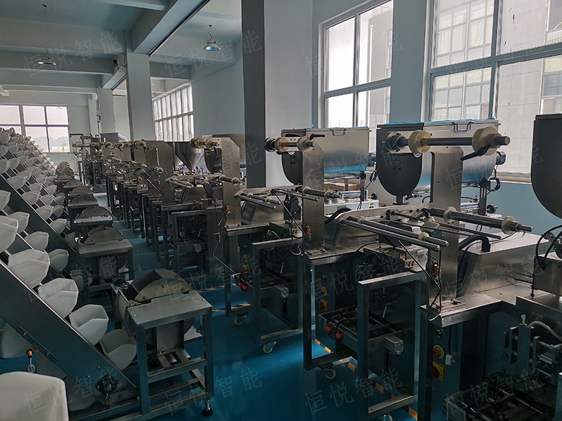 半自動(dòng)液體灌裝機(jī)廠家直銷 半自動(dòng)液體灌裝機(jī)廠家直銷