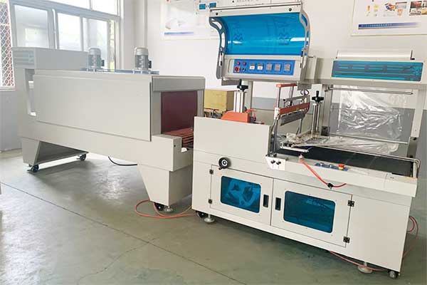 全自動(dòng)熱收縮膜包裝機(jī) 全自動(dòng)熱收縮膜包裝機(jī)