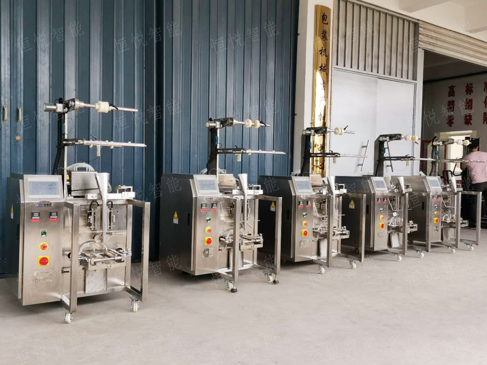 我司是全自動(dòng)液體包裝機(jī)生產(chǎn)廠家 我司是全自動(dòng)液體包裝機(jī)生產(chǎn)廠家